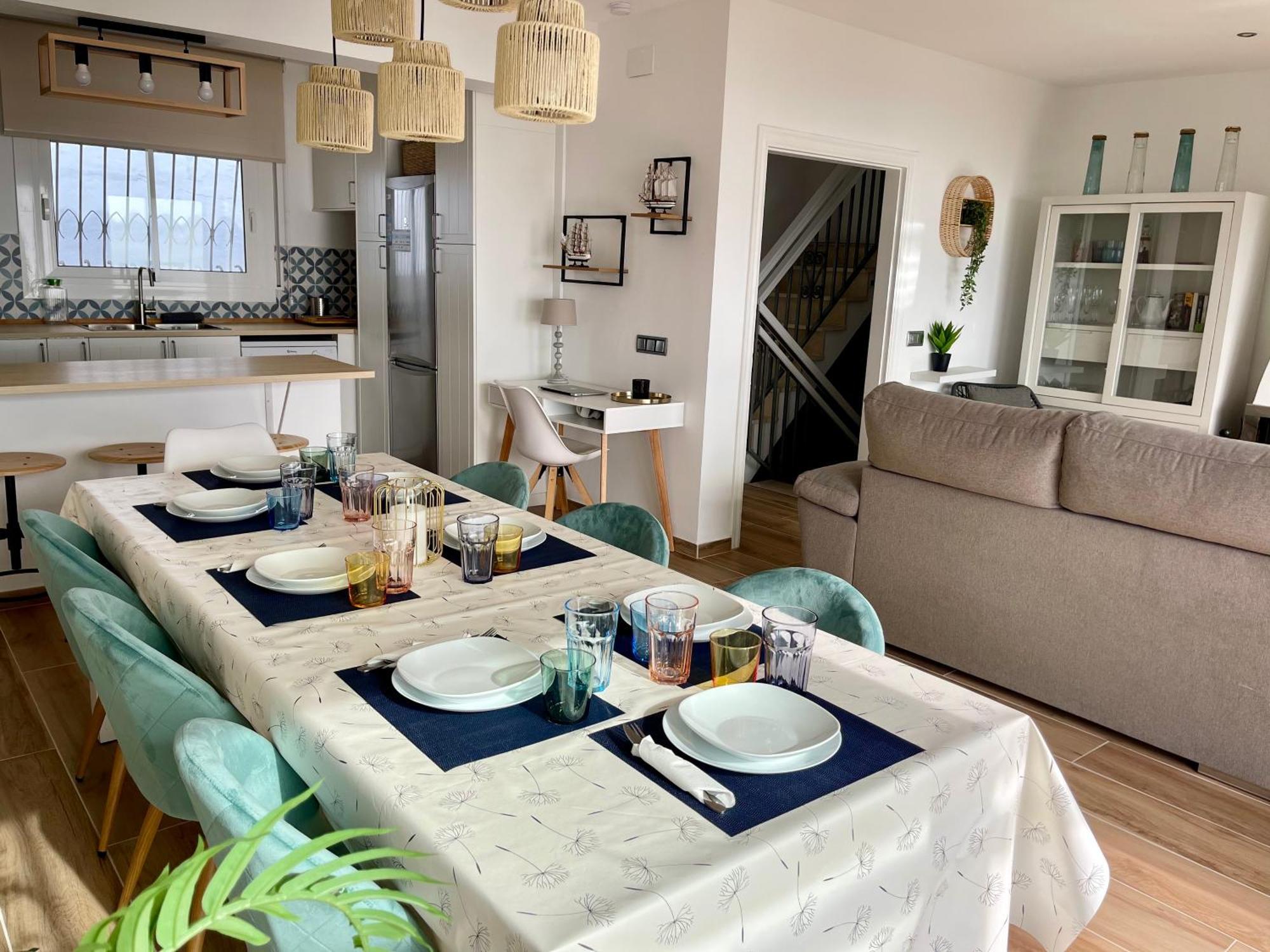 Seahomes Vacations, La Casa Blue Mediterranean Lifestyle Бланес Экстерьер фото