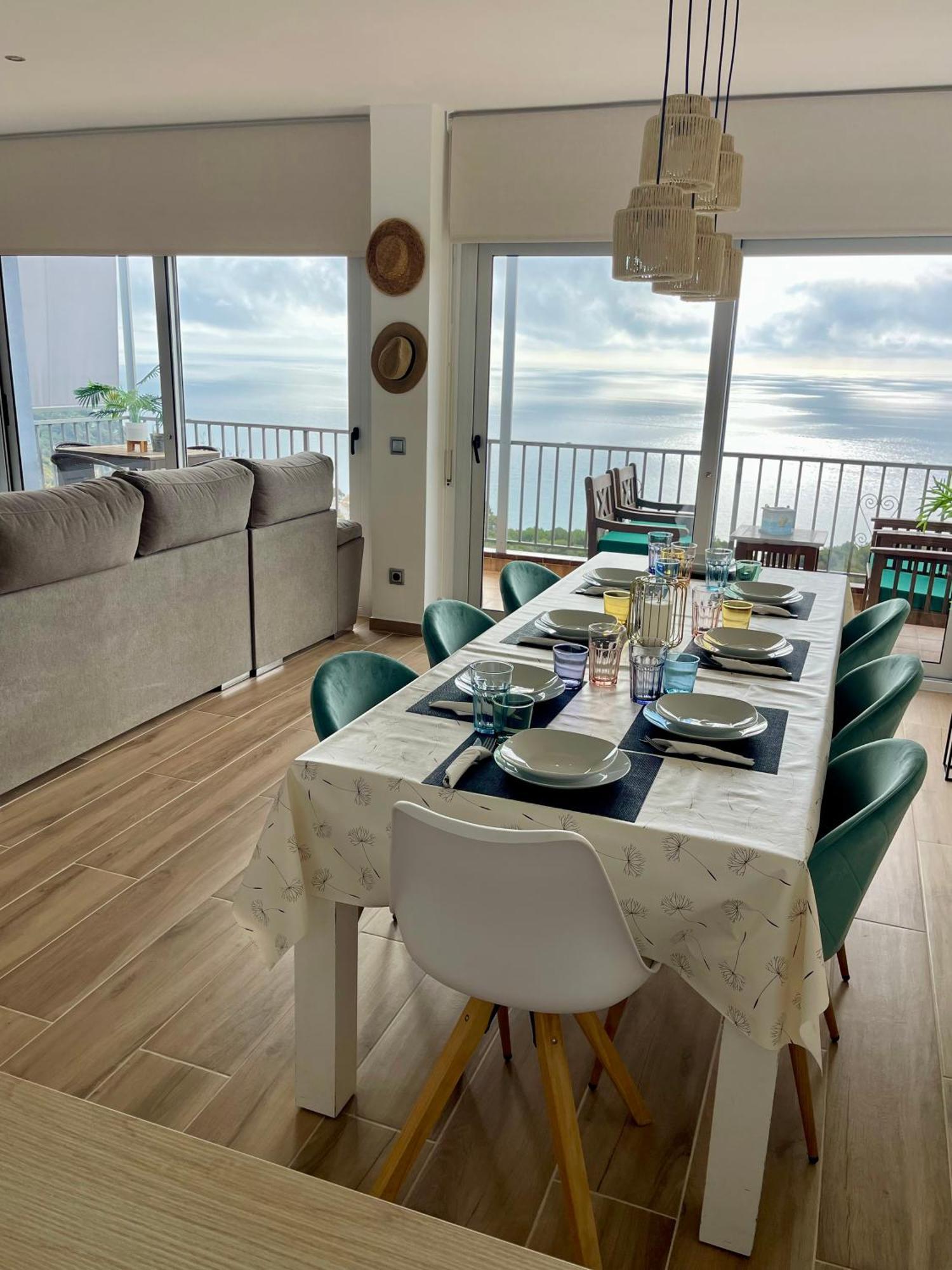 Seahomes Vacations, La Casa Blue Mediterranean Lifestyle Бланес Экстерьер фото