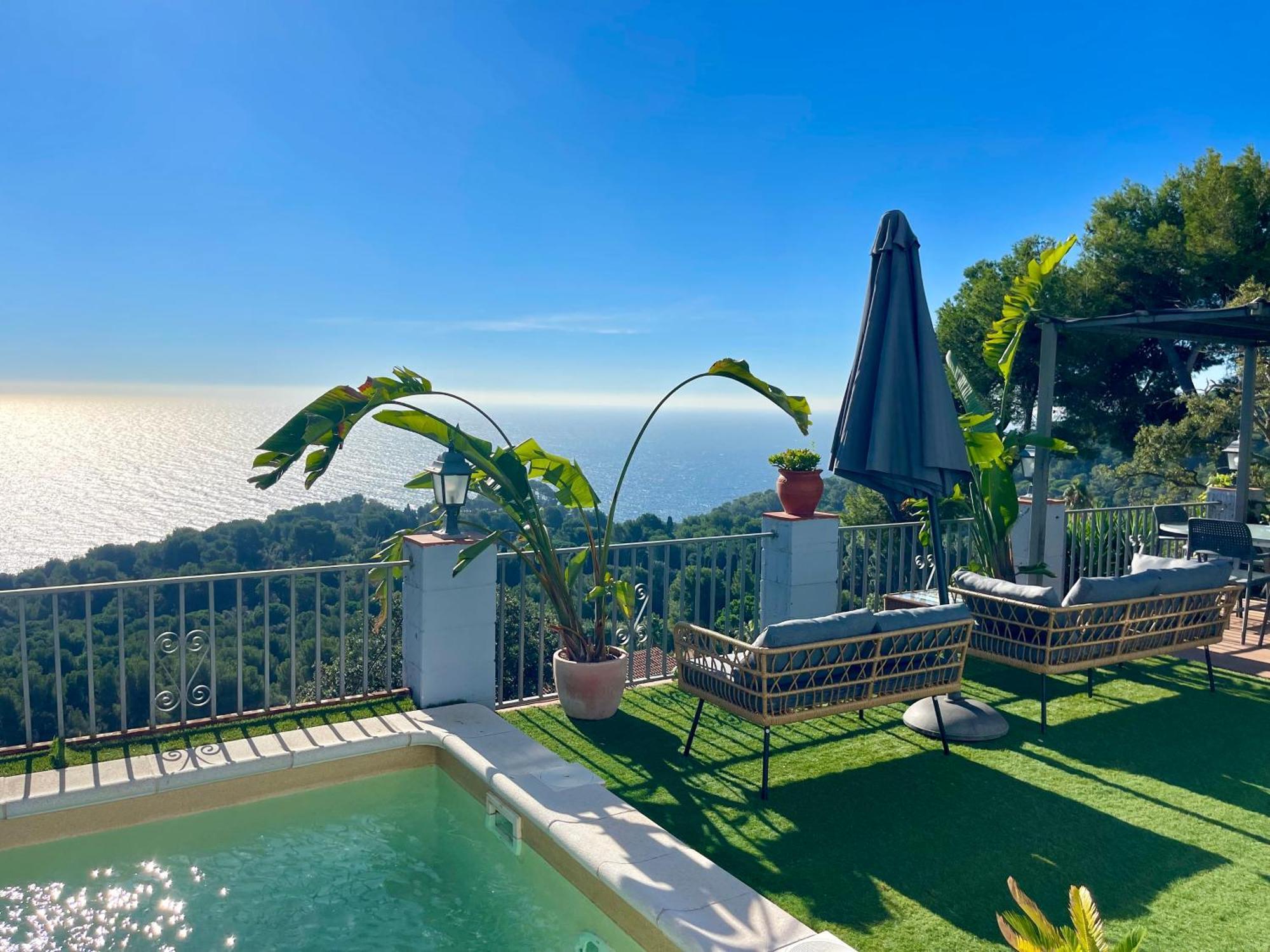 Seahomes Vacations, La Casa Blue Mediterranean Lifestyle Бланес Экстерьер фото
