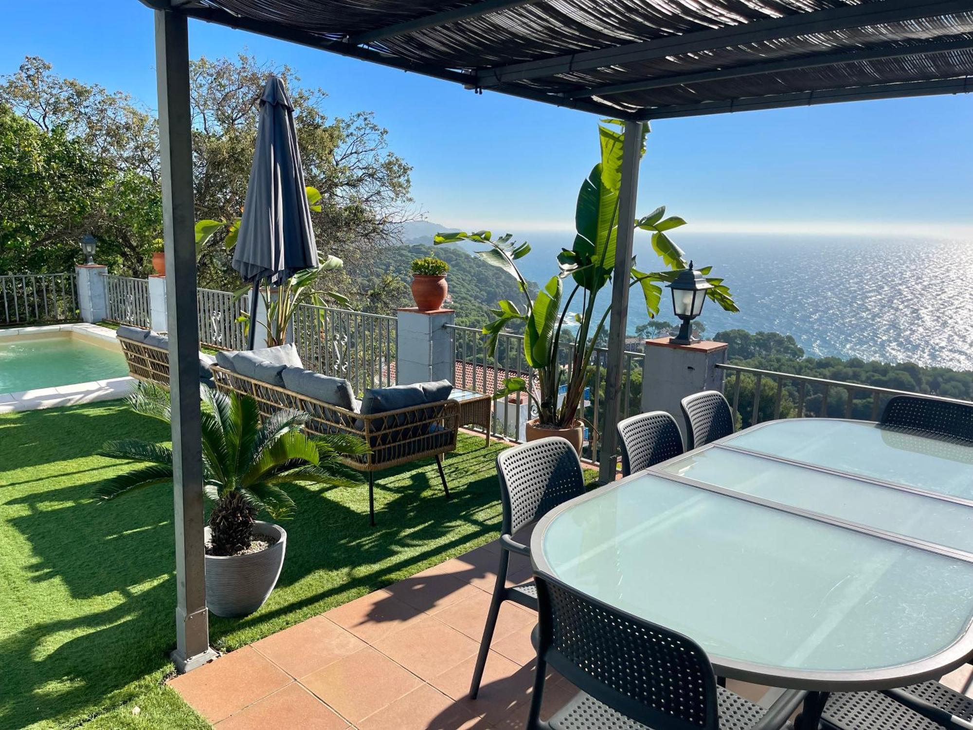 Seahomes Vacations, La Casa Blue Mediterranean Lifestyle Бланес Экстерьер фото